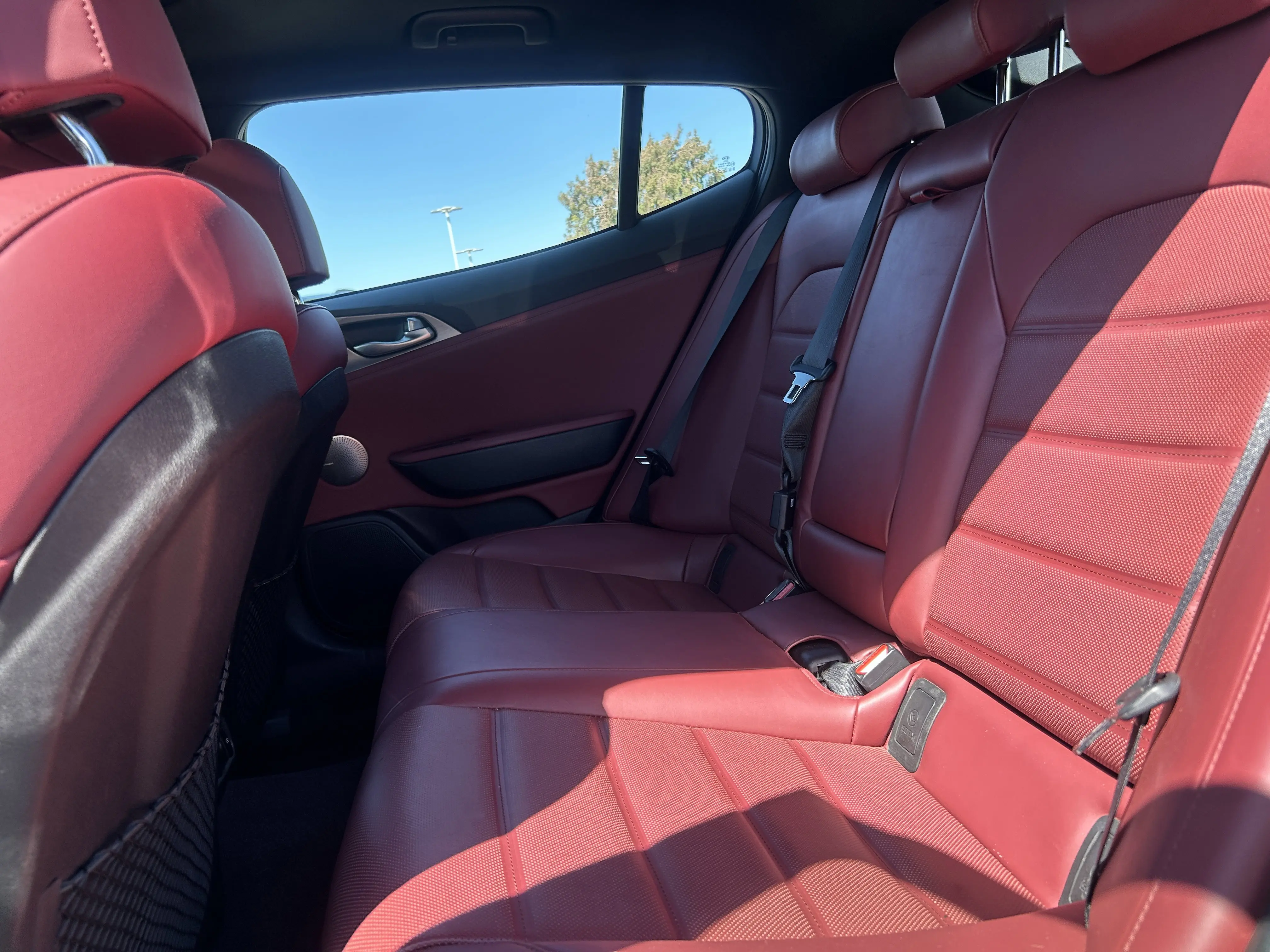 2018 Kia Stinger GT2 photo 12
