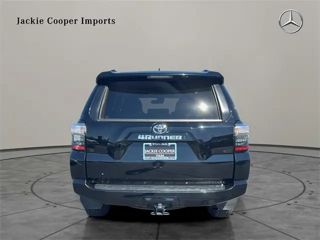 2024 Toyota 4Runner SR5 Premium photo 2