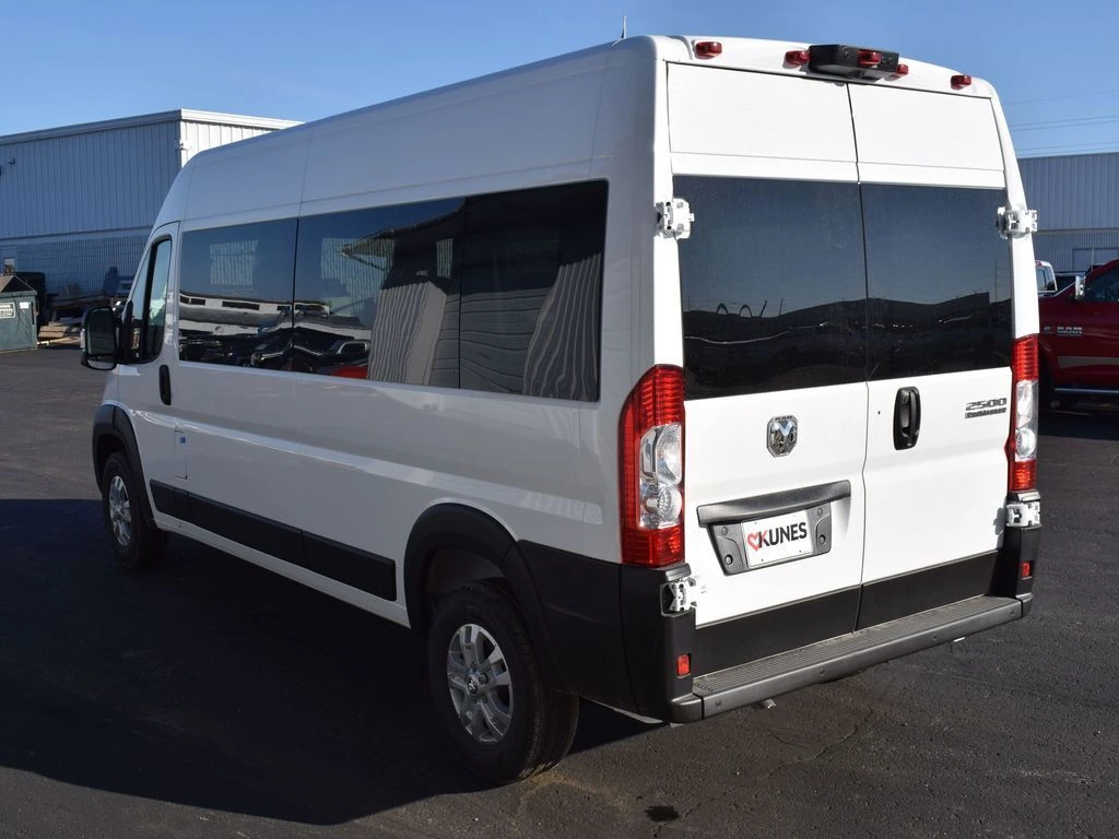 2024 RAM ProMaster Window Van Base - Photo 9