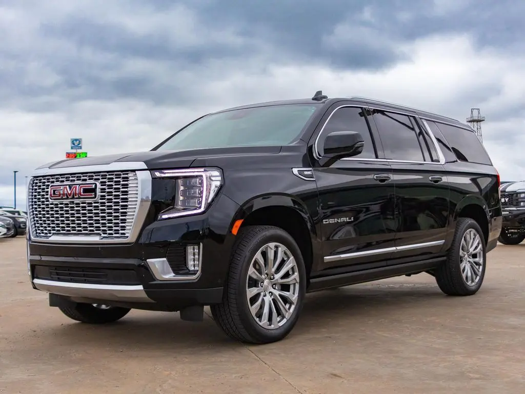 2023 Gmc Yukon XL Denali photo 2