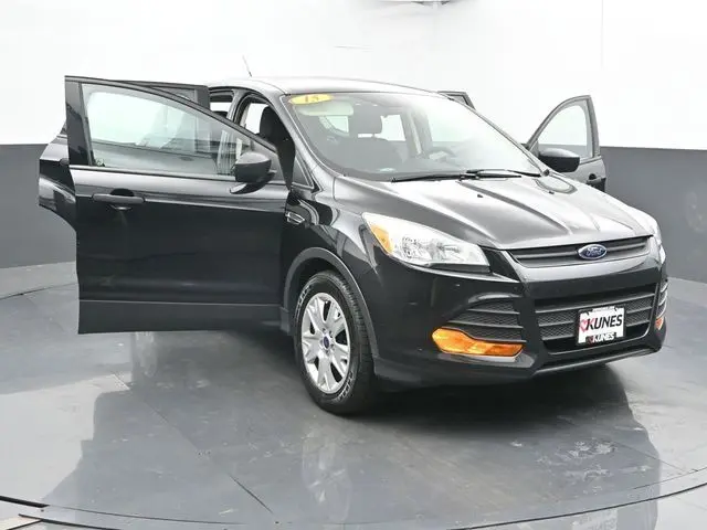 2015 Ford Escape S photo 38