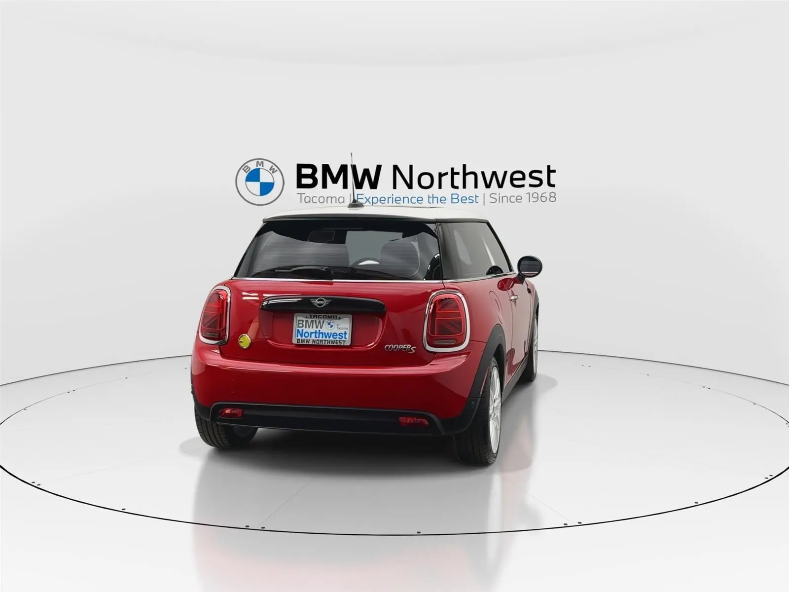 Used 2024 MINI Hardtop 2 Door SE with VIN WMW13DJ07R2V08482 for sale in Fife, WA