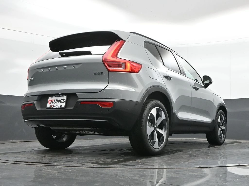 2026 Volvo XC40 Plus - Photo 38