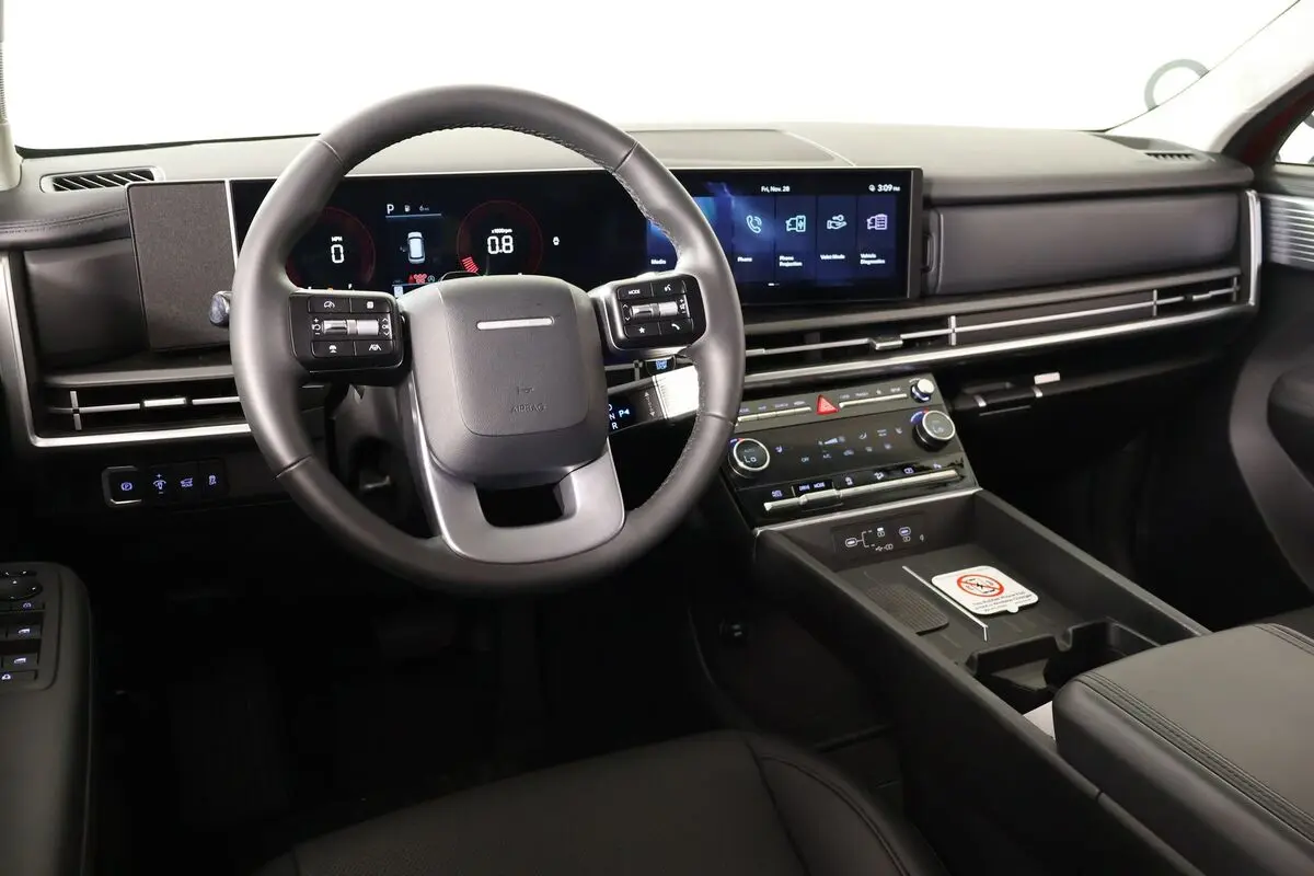 2025 Hyundai Santa Fe SEL photo 2