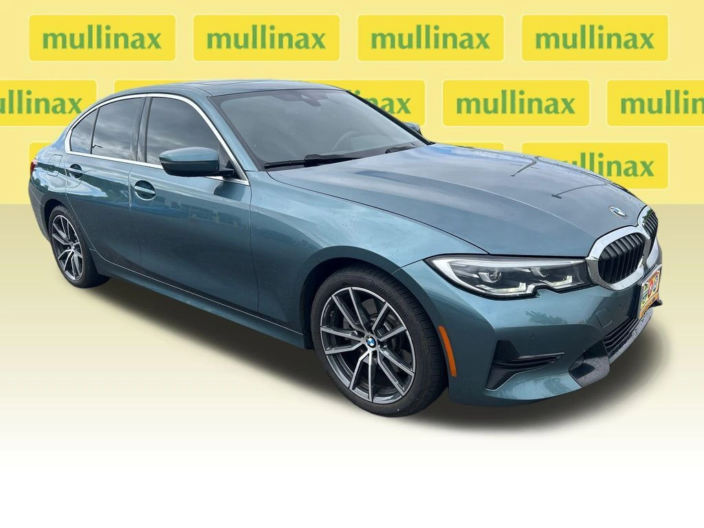2021 BMW 3 Series 330i Sedan's photo