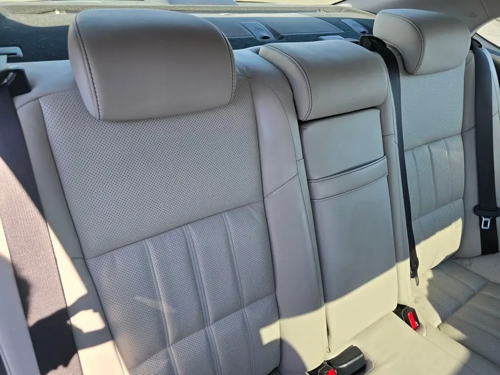 2018 Lexus ES 300h photo 19
