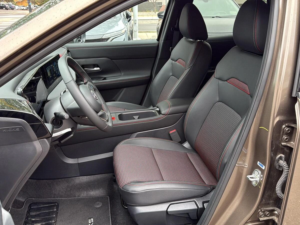 2026 Nissan KICKS SR AWD - Photo 12