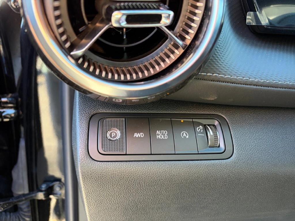 2027 Chevrolet Equinox LT - Photo 19