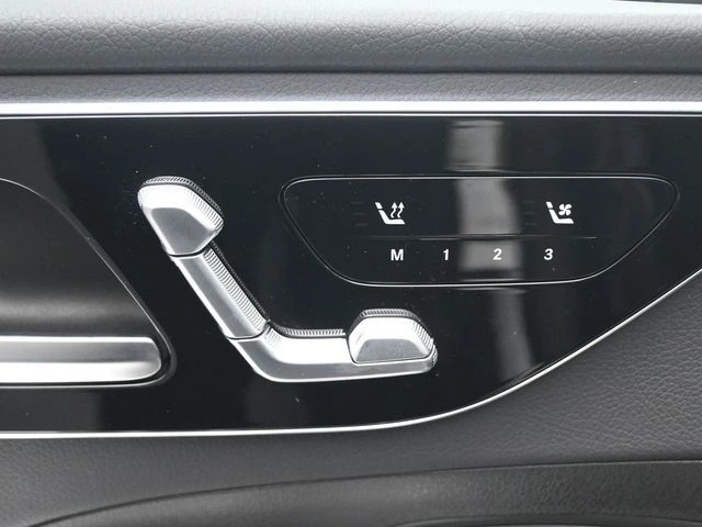 2025 Mercedes-Benz C-Class Sedan C 300 - Photo 21