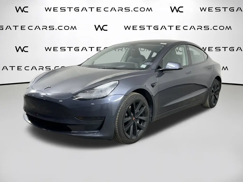 2023 Tesla Model 3 Base's photo