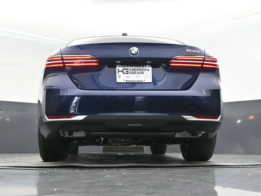 2026 BMW 5 Series 530i - Photo 41