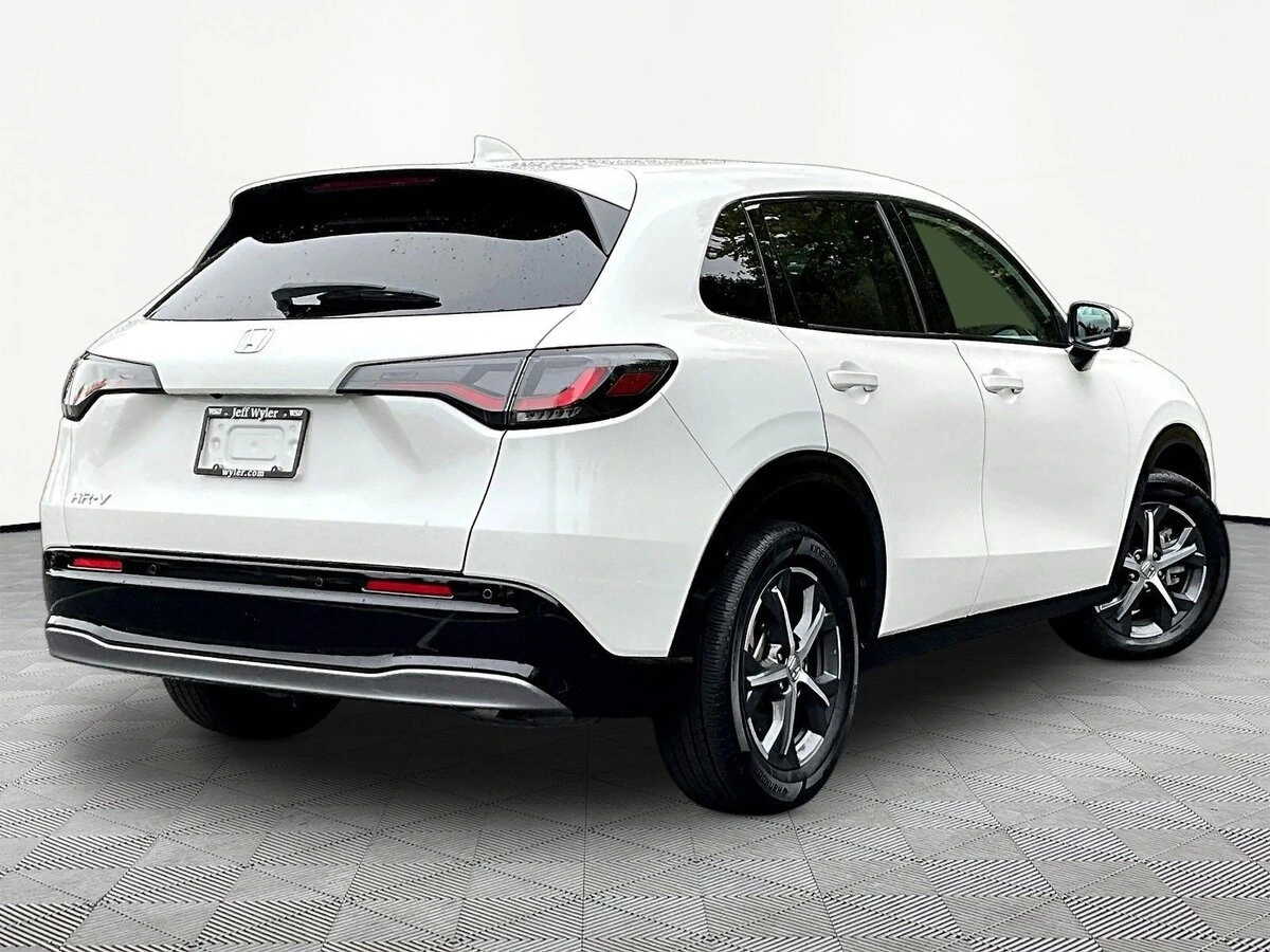 2025 Honda HR-V EX-L - Photo 6