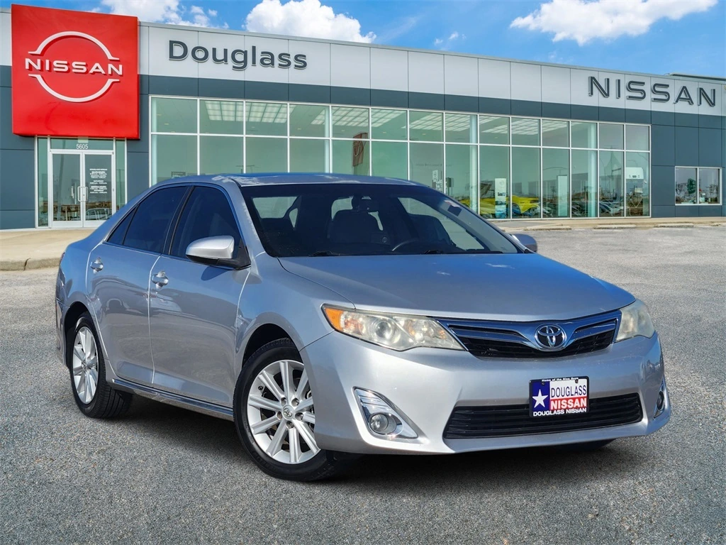 2013 Toyota Camry's photo