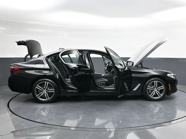 2022 BMW 5 Series 530i - Photo 35