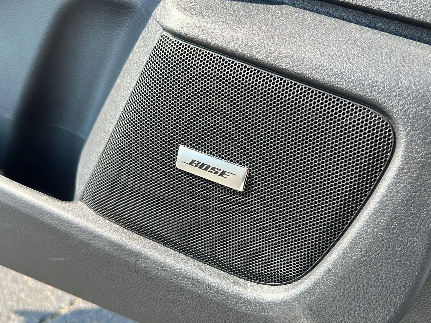 2025 Nissan Sentra SR photo 24