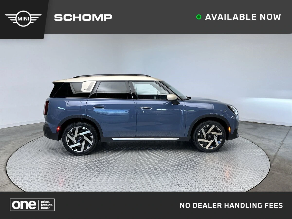 2026 MINI Countryman S's photo