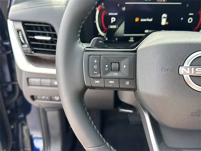 2026 Nissan Rogue Platinum photo 14