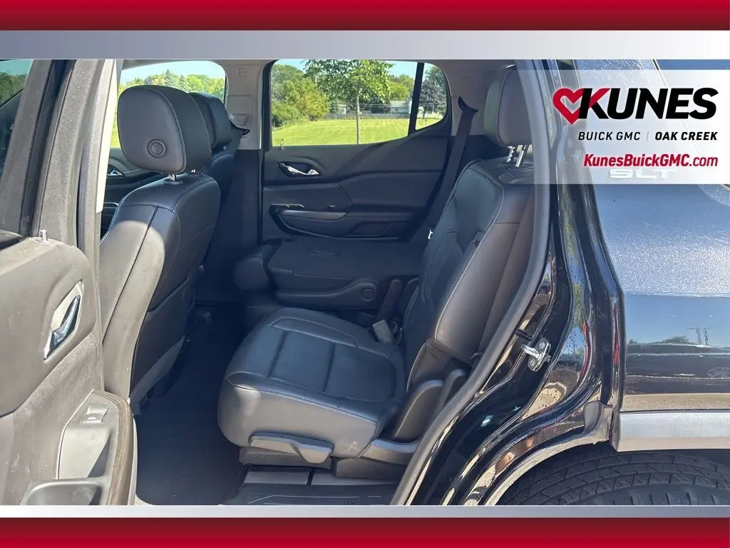 2023 Gmc Acadia SLT photo 19