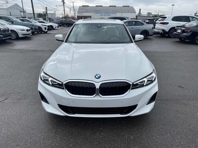 New 2025 BMW 3 Series 330i