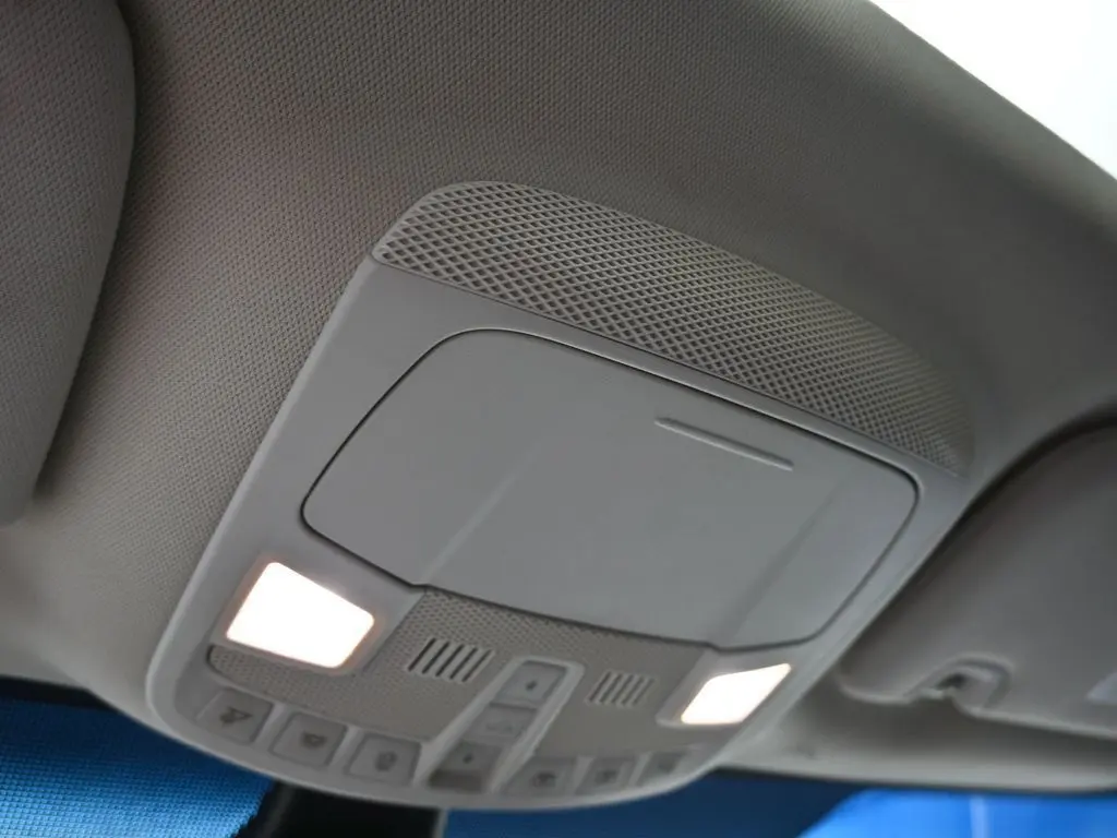 2021 Ford Edge Titanium photo 28