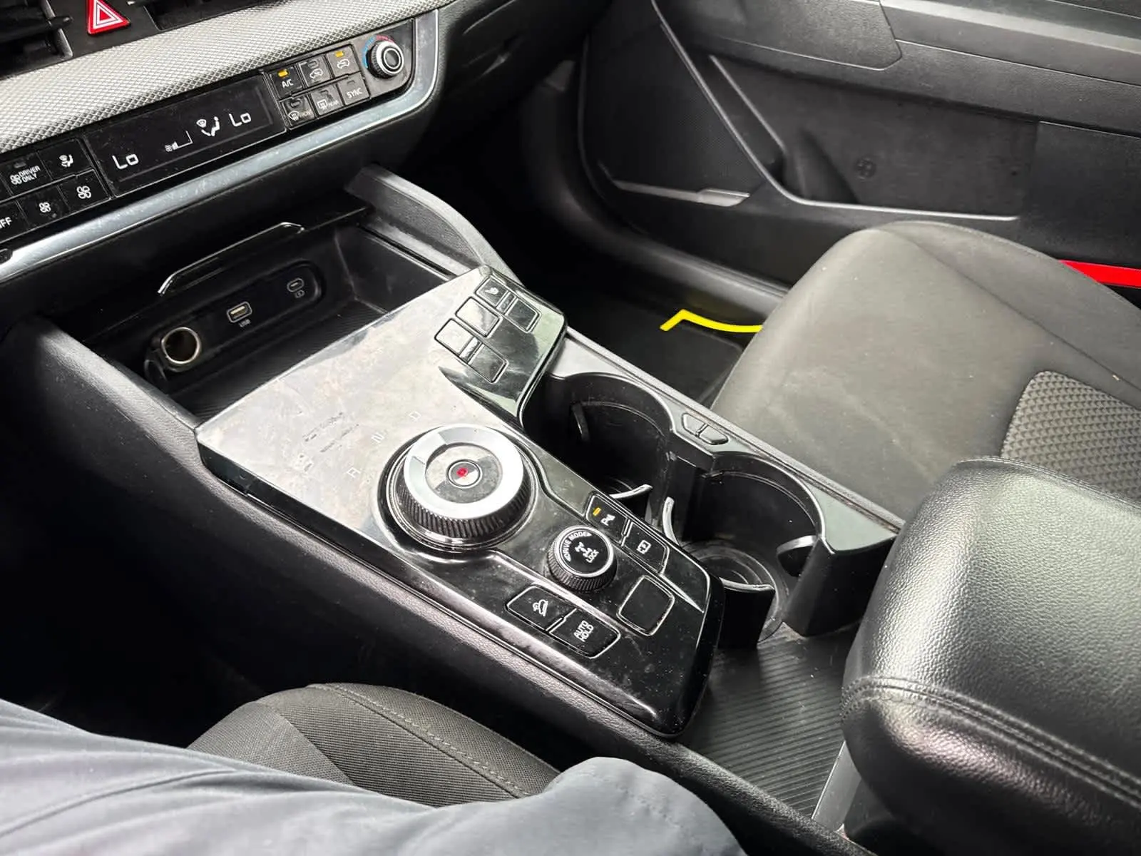 2023 Kia Sportage Hybrid LX photo 23