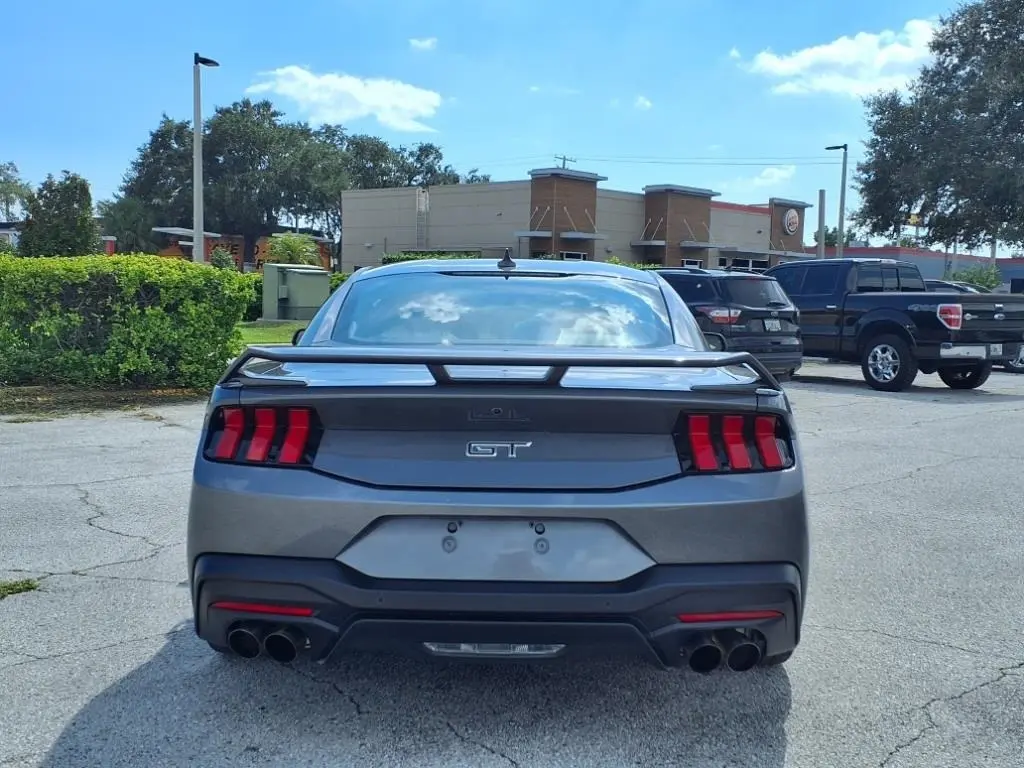 2025 Ford Mustang GT Premium photo 6
