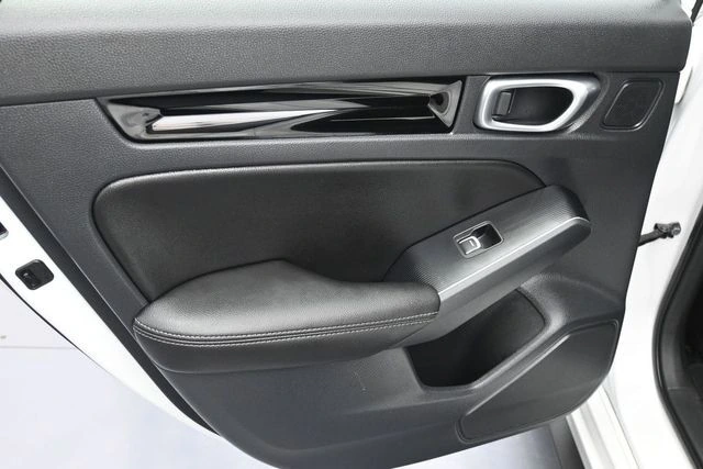 2024 Honda Civic Hatchback Sport Touring - Photo 14