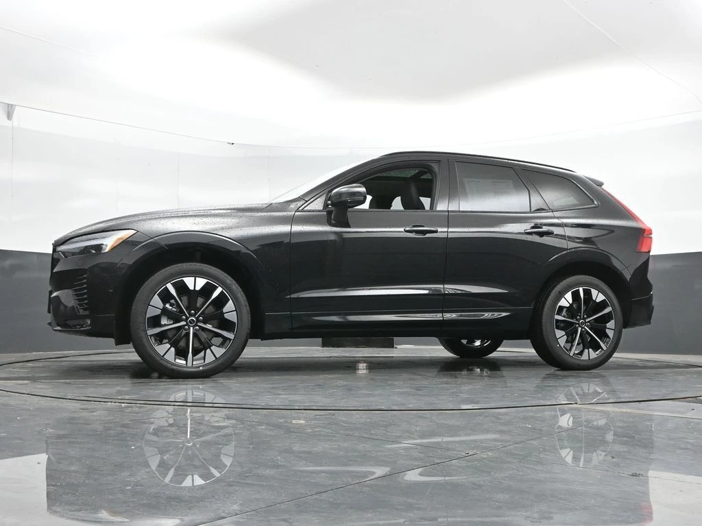 2026 Volvo XC60 Plus - Photo 43