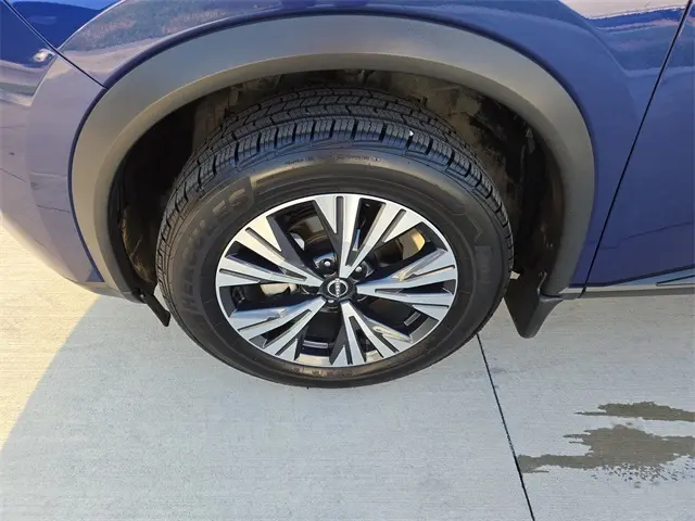 2023 Nissan Rogue SV photo 29
