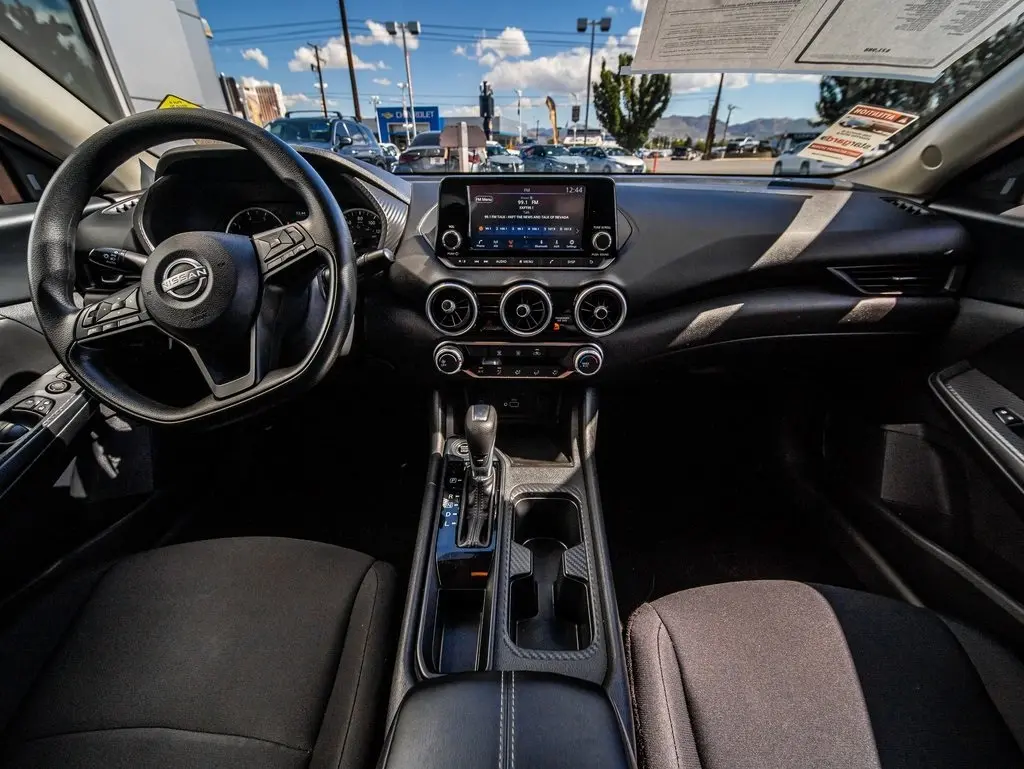 2024 Nissan Sentra S photo 10