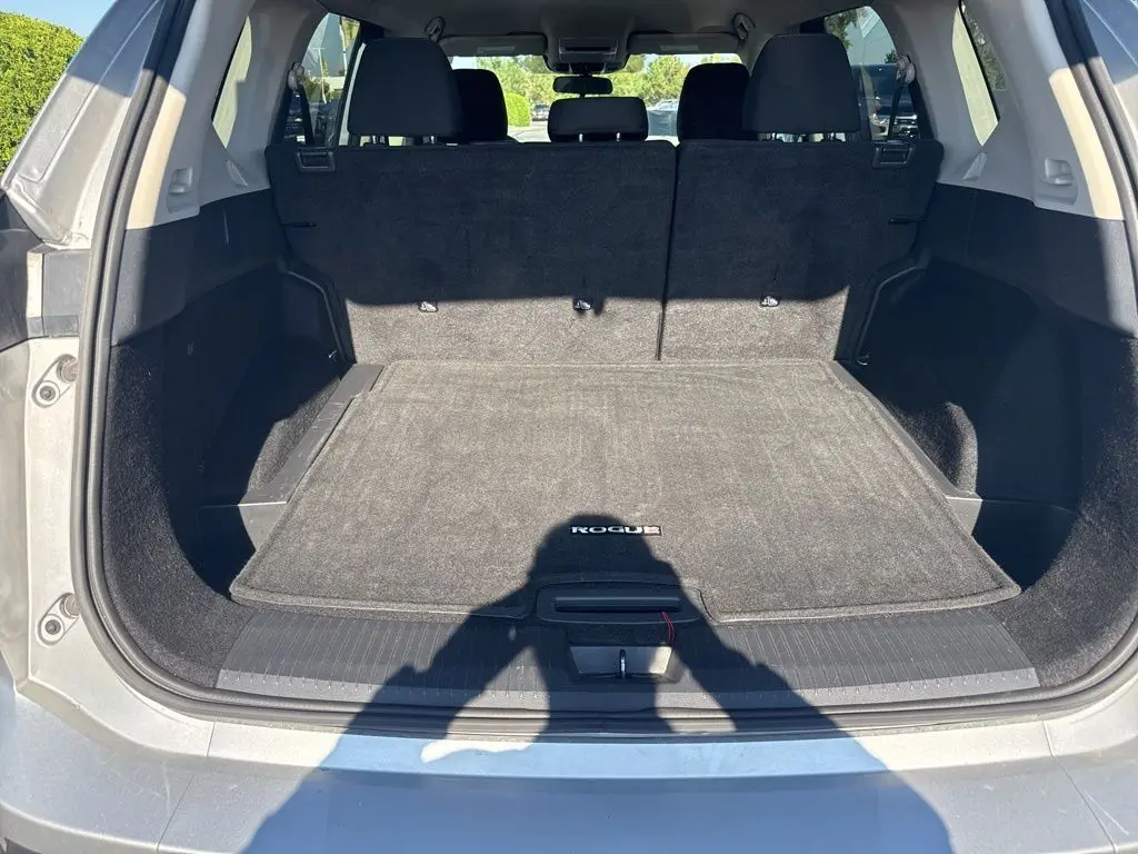 2024 Nissan Rogue S photo 9