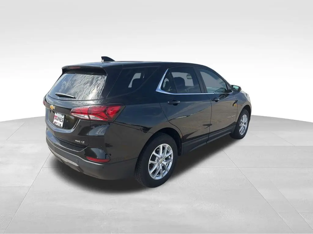 2024 Chevrolet Equinox LT photo 4