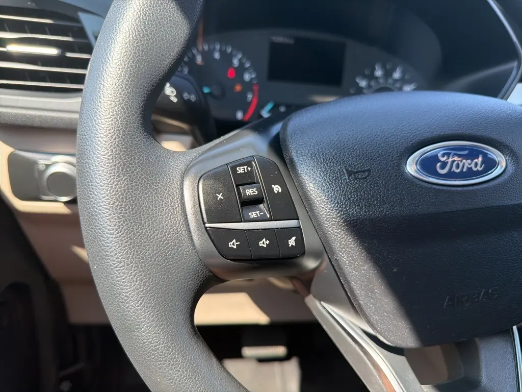 2022 Ford Escape SE photo 21