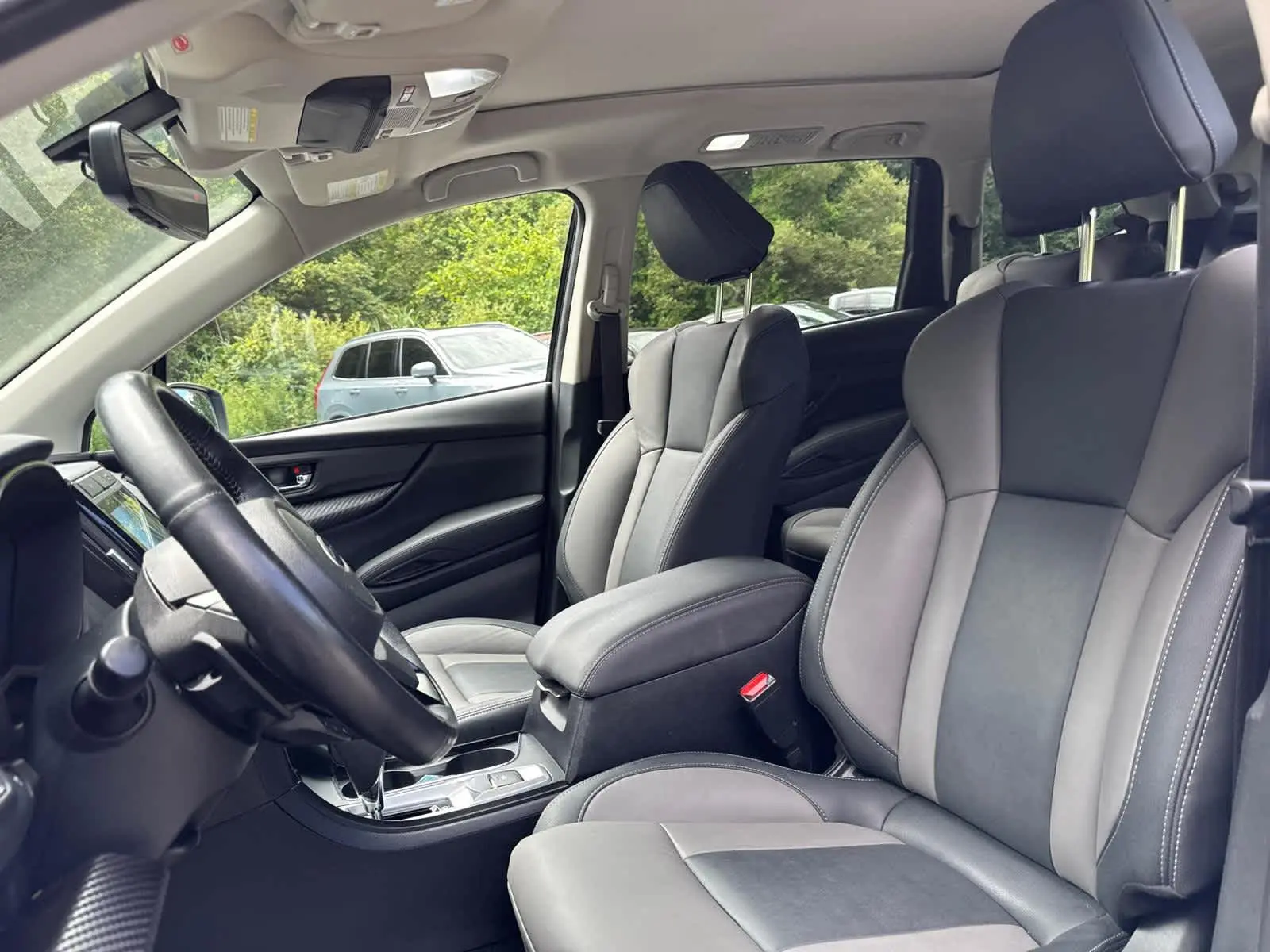 2022 Subaru Ascent Onyx Edition photo 9
