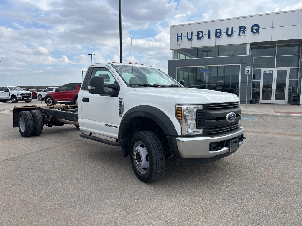 2019 Ford F-550 Super Duty Chassis Cab XL