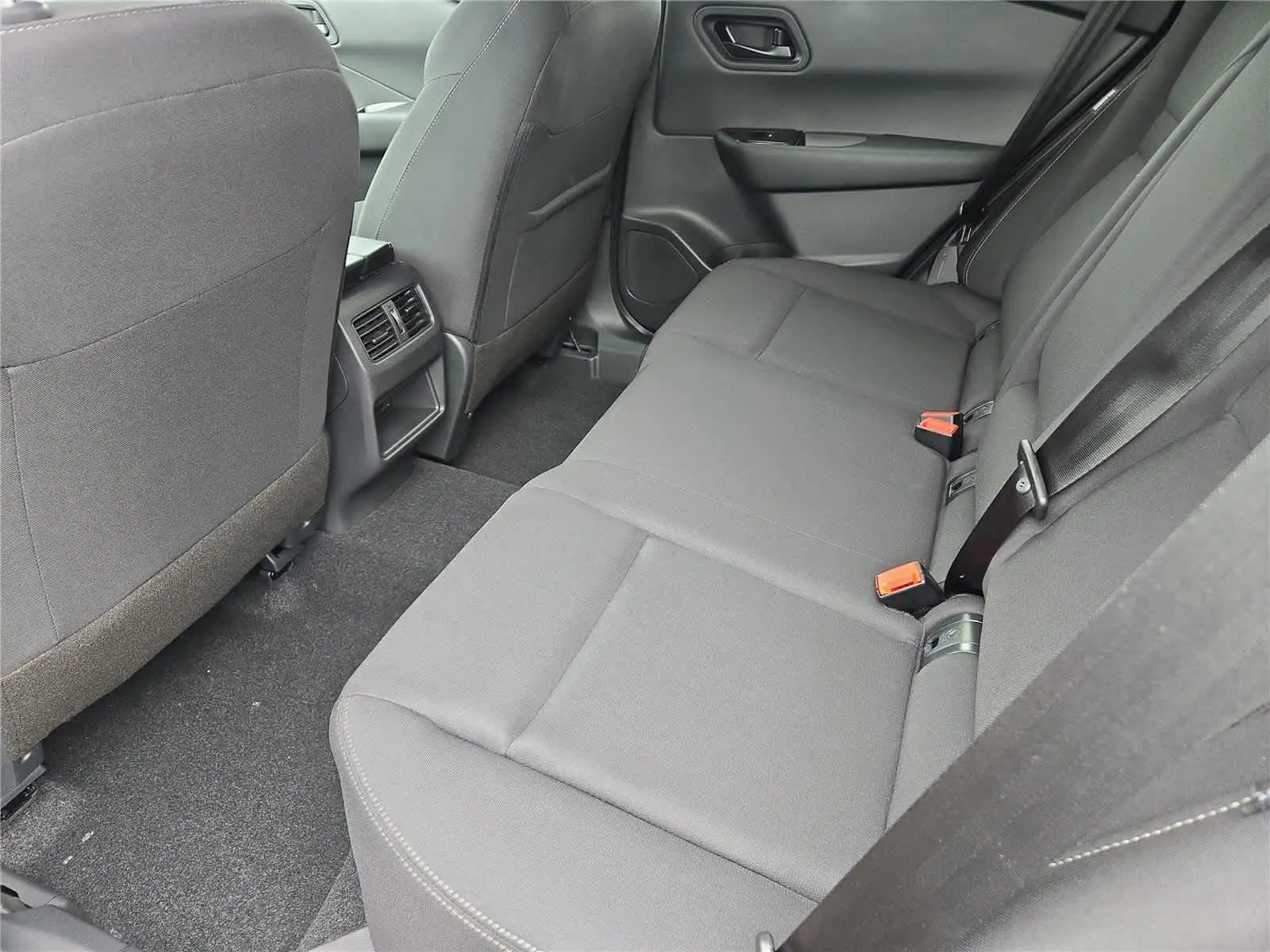 2026 Nissan Rogue S photo 3