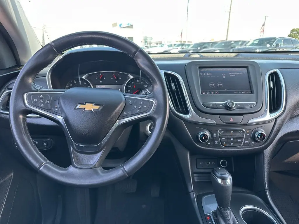 2020 Chevrolet Equinox LT photo 4