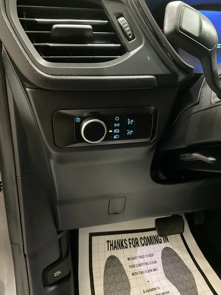 2025 Ford Escape ST-Line photo 8