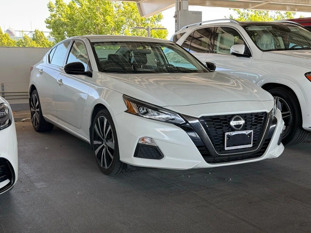 2019 Nissan Altima 2.5 SR AWD's photo