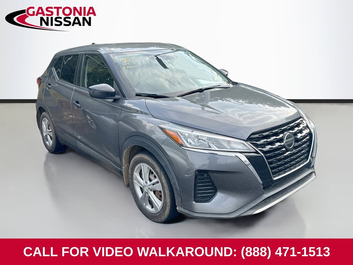 2021 Nissan Kicks S FWD photo