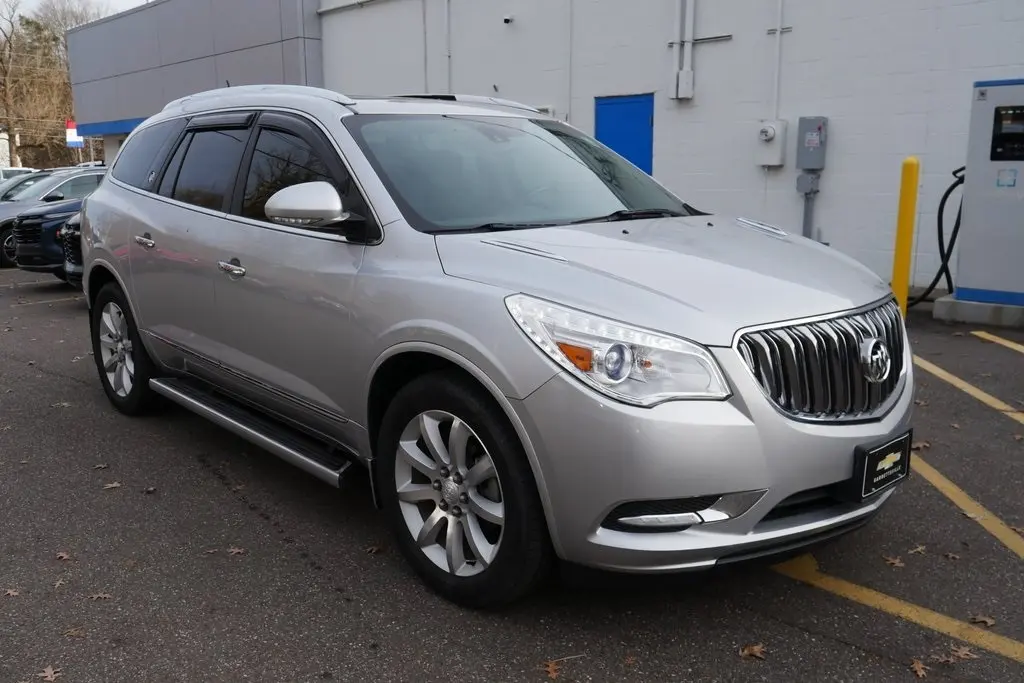 2017 Buick Enclave Premium photo 2