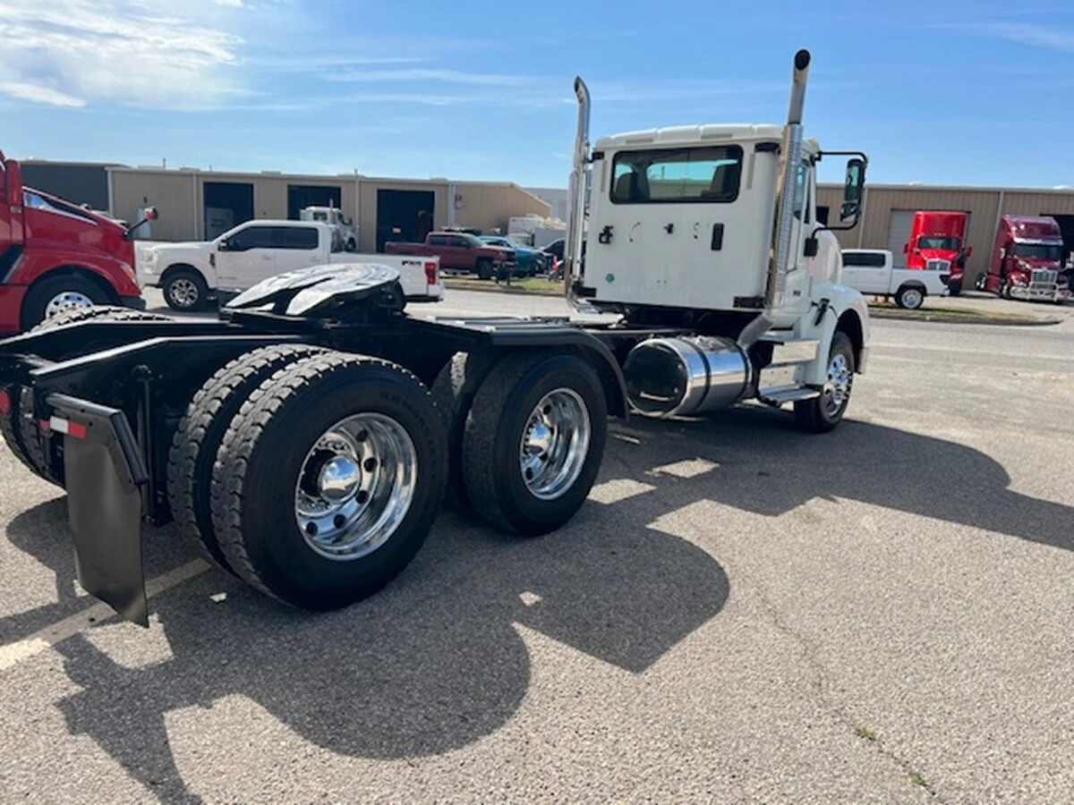 2020 International HX in Manchester, NH — photo 3