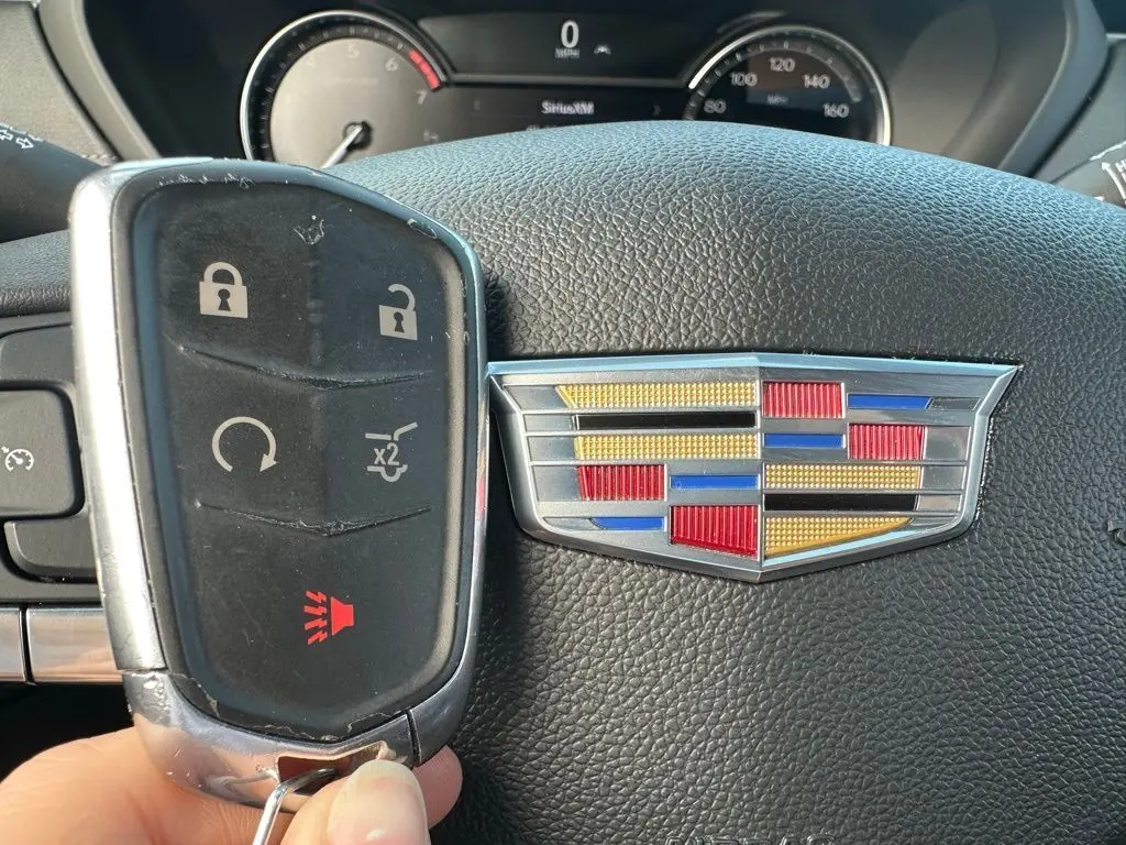 2023 Cadillac XT4 Premium Luxury photo 21