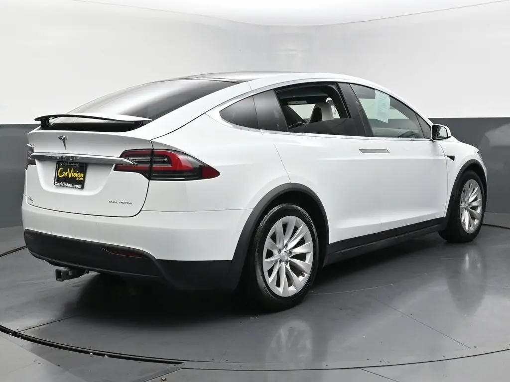 2019 Tesla Model X Long Range photo 5