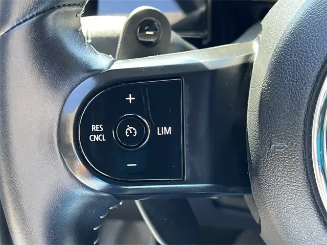 2022 Mini Cooper Hardtop S photo 12