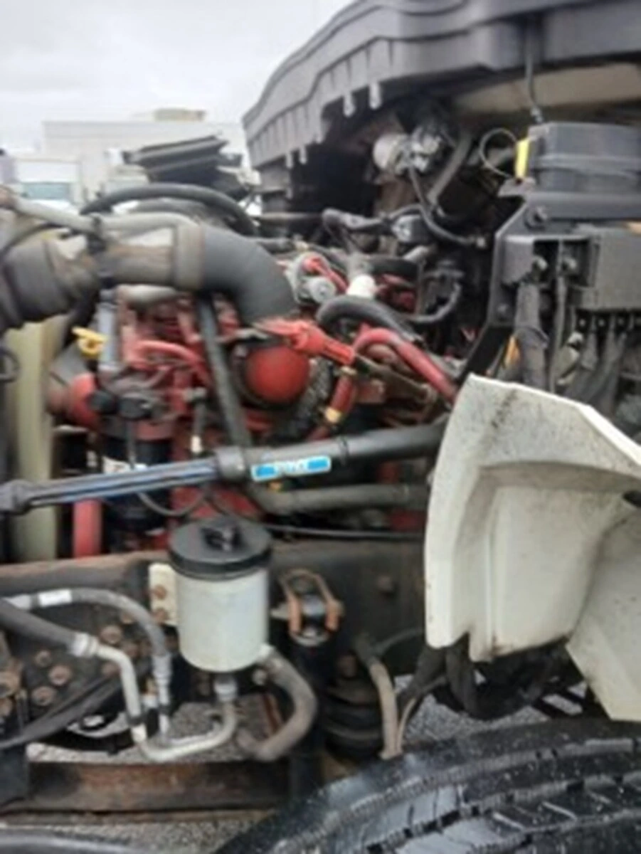 2019 International MV - image 6