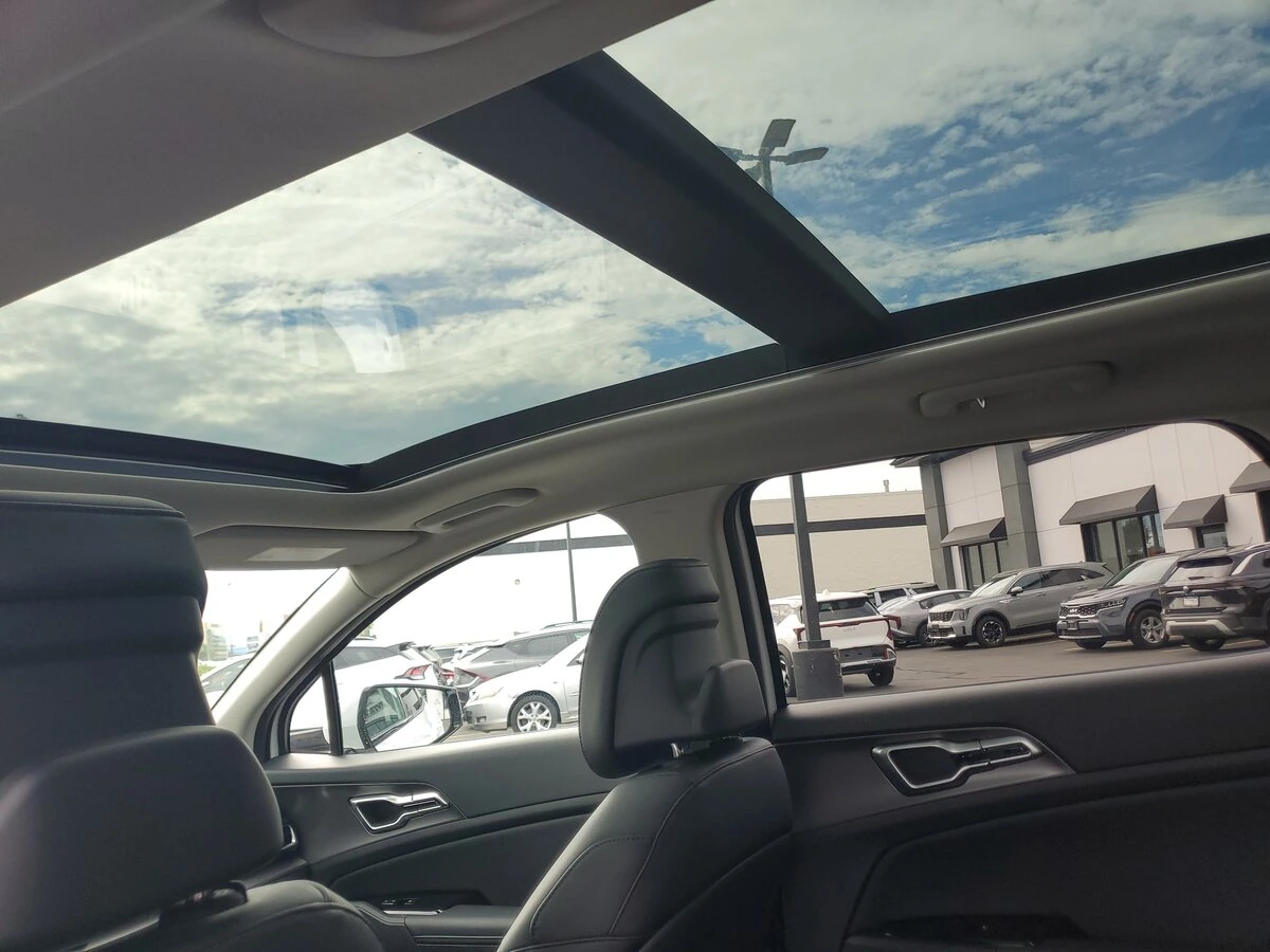 2025 Kia Sportage SX Prestige - Photo 10