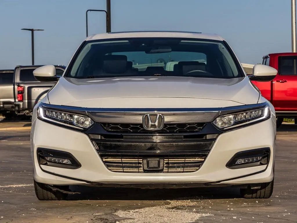 2019 Honda Accord EX photo 3