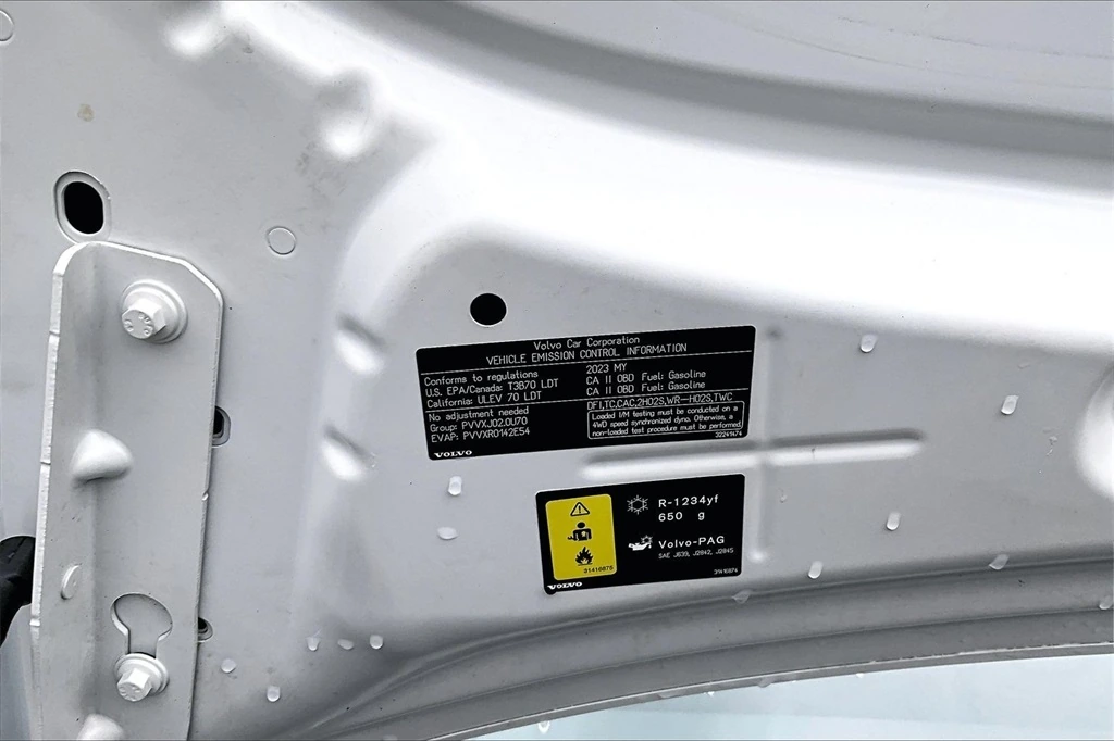 2023 Volvo - image 30