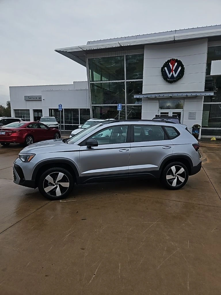2026 Volkswagen Taos S - Photo 8